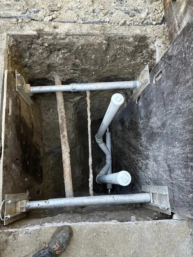 Experienced plumber completing Gas Line Repair work in Woodburn